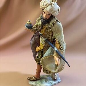 Members Mark 2005 Nativity Wise Man King Replacement Figurine Gold Brocade